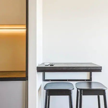 Appartement Studio, Views & Close To Everything